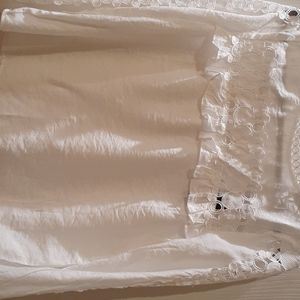 White bluse
